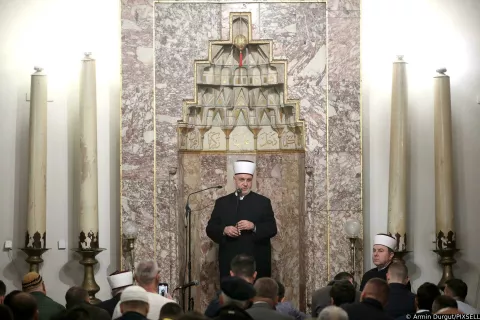 01.04.2022., Sarajevo, Bosna i Hercegovina - Muslimani su u Gazi Husrev-begovoj dzamiji klanjali prvi Teravih-namaz ovog ramazana. Photo: Armin Durgut/PIXSELL