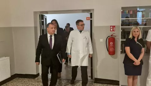 Ministar Vili Bero&scaron; u pože&scaron;koj bolnici