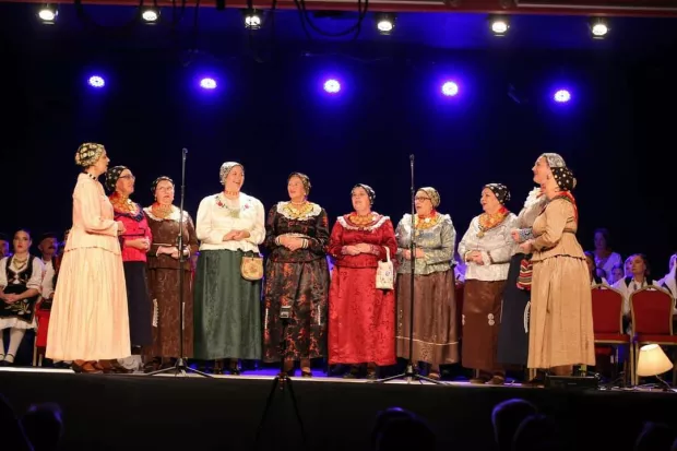 Ženska pjevačka skupina "&Scaron;okice" (udruga "&Scaron;okačka grana", OsijekUstupljena fotografija