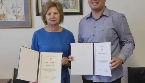 Dubravka Gvozdić i Davor Reljaustupljena