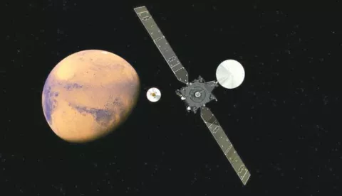 epa05585537 A handout image released on 19 February 2016 by the European Space Agency (ESA) shows an artist's impression of the ExoMars Trace Gas Orbiter (TGO) and its entry, descent and landing demonstrator module, Schiaparelli, approaching Mars. The separation is scheduled to occur on 16 October 2016, about seven months after launch. Schiaparelli is set to enter the martian atmosphere on 19 October 2016, while TGO will enter orbit around Mars. EPA/ESA/ATG MEDIALAB/HANDOUT HANDOUT EDITORIAL USE ONLY/NO SALES