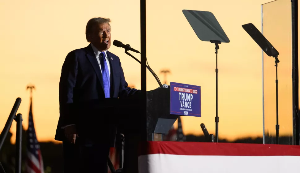 epa11669787 Former US president Donald Trump holds a campaign rally at Arnold Palmer Regional Airport in Latrobe, Pennsylvania, USA, 19 October 2024. Trump and his Democratic rival, Vice President Kamala Harris, are campaigning across the swing state of Pennsylvania in the closing weeks of the presidential election. EPA/JUSTIN MERRIMAN