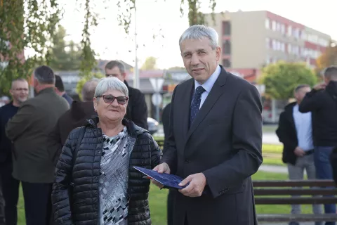 Osijek, 23. 10. 2024., Mačkamama, Mađarska revolucija, sjećanje, polaganje vijenaca, Janos Magdo - generalni konzul Mađarske u OsijekuSNIMIO BRUNO JOBST