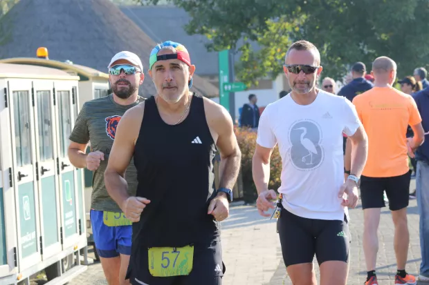 Kopačevo, 26. 10. 2024, 9. Baranjski Ferivi Polumaraton. Start 9. Baranjskog Ferivi Polumaratona, Utrka građana i &scaron;tafeta "1/x"... snimio GOJKO MITIĆ