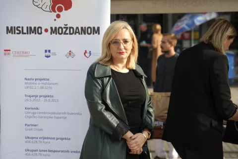 Osijek, 29. 10. 2024., Trg A. Starčevića, Svjetski dan, moždani udar, obilježavanje, Udruga CEREBRO, Plodovi.hr, Ružica Palić Kramarić - neurolog, predsjednica Udruge CEREBRO OsijekSNIMIO BRUNO JOBST