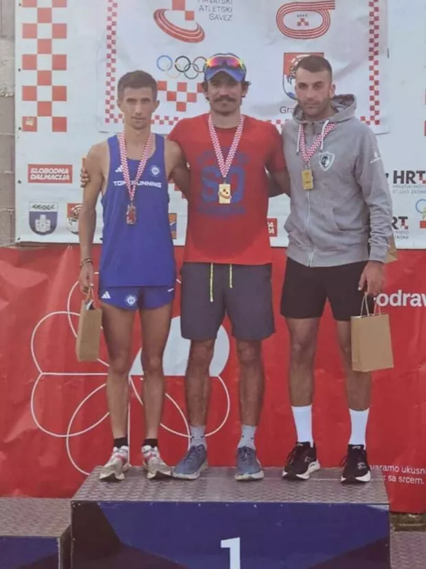 Nedeljković prvi kroz cilj