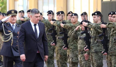 Zagreb,30.10.2024. Predsjednik Republike i vrhovni zapovjednik Oružanih snaga RH Zoran Milanović sudjelovao je na svečanosti dodjele činova i prijema u djelatnu vojnu službu17. i 18. nara&scaron;taja kadeta,17.nara&scaron;taja Temeljne časničke izobrazbe Zdravstvene službe i 12.nara&scaron;taja Temeljne časničke izobrazbe Zdravstvene službe-vojni specijalisti Hrvatskog vojnog učili&scaron;ta.Na slici Zoran Milanović.foto HINA/ Tomislav Pavlek/ tp