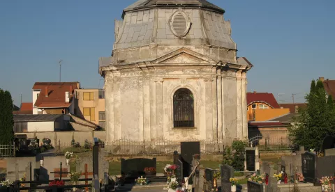 osijek, 19. 06. 2009., snimio tomislav balaš, retfalačko groblje, kapelica