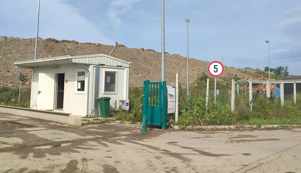 Ulaz na odlagali&scaron;te u Županji, lipanj 2024.snimila Marija Le&scaron;ić Omerović