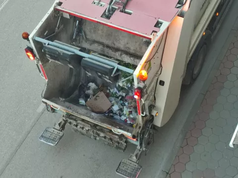 Sakupljanje otpada, snimila Marija Le&scaron;ić Omerović