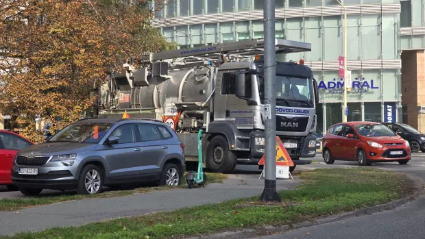 Nisam ja, cijev je začepila susjeda kad je bila na kavi! A tek bajke i legende o nagnutosti tornja Eurodoma...
