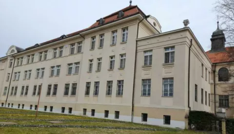 ĐAKOVO - BOGOSLOVNO SJEMENI&Scaron;TE