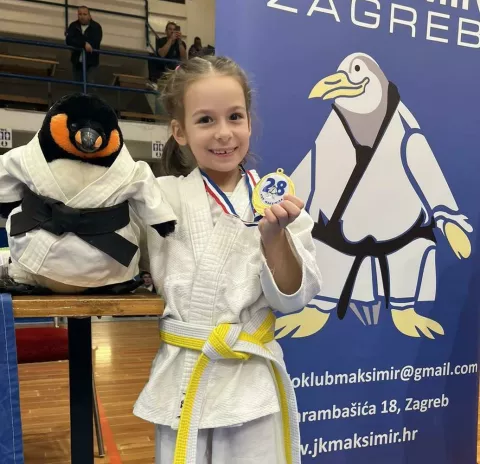 BELI&Scaron;ĆENa 28. međunarodnom judo kupu Maksimira u Zagrebu Judo klub Sankaku nastupio je s 8 natjecatelja, a vratili su se s čak pet medalja. Prvo zlato za klub osvojila je Anja DevčićSTUDENI 2024.