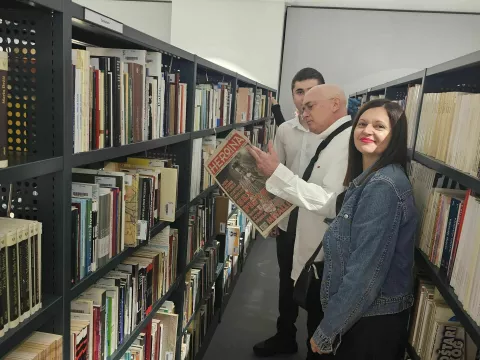 Goran Rem darivao vinkovačku knjižnicu svojom stručnom bibliotekom