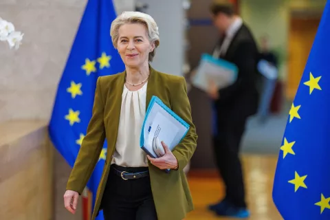 epa11691997 EU Commission President Ursula von der Leyen arrives at the EU Commission weekly college of European Commissioners meeting in the European Commission in Brussels, Belgium, 30 October 2024. EPA/OLIVIER MATTHYS