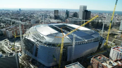 "Megagrađevine: Superstadion Real Madrida"Megastructures: Real Madrid Super Stadium (2024)