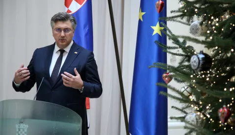 Zagreb, 27.11.2024 - Svečano otvorenje obnovljene zgrade Ministarstva vanjskih i europskih poslova Republike Hrvatske. Obnovljenu zgradu otvorili su predsjednik Vlade Republike Hrvatske Andrej Plenković uz domaćina ministra vanjskih i europskih poslova Gordana Grlić Radmana,potpredsjednika Vlade Republike Hrvatske i ministra prostornoga uređenja, graditeljstva i državne imovine Branka Bačića i ministricu kulture i medija Ninu Obuljen Koržinek. Na fotografiji premijer Andrej Plenković.foto HINA/ Denis CERIĆ /dc