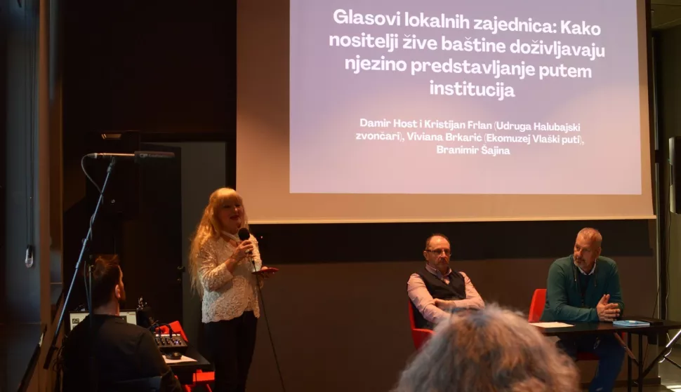 Vinkovačka etnologinja Ljubica Gligorević na znanstvenom skupu u Vi&scaron;kovu