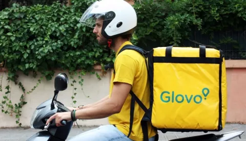 Aplikacijom Glovo doniraj Zakladi SOLIDARNA i Fondu 5.5