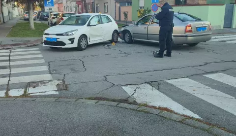 Sudar na križanju Zvečevske i Dalmatinske ulice u osječkoj Retfali