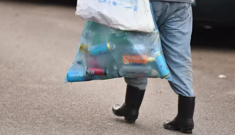 27.10.2024., Sibenik - Od 1.sijecnja 2025 povecava se naknada za povrat PET ambalaze sa 7 na 10 centi. Photo: Hrvoje Jelavic/PIXSELL