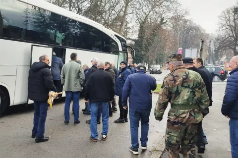 SLATINA, Sudionici moto-pješačke hodnje pred polazak u Slatini, 07.12.2024., snimio Petar Žarković