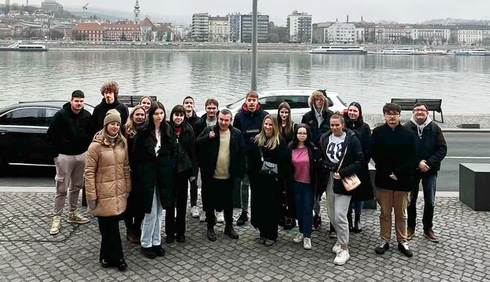 SLATINA, Gimnazijski maturanti u Budimpešti, 08.12.2024., ustupljena fotografija