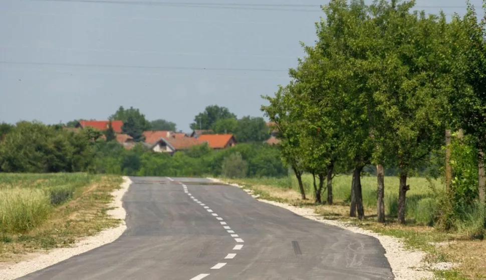 Spojna cesta Lužac - Budžak u Vukovaru