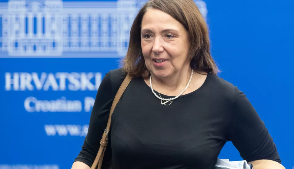 Zagreb, 26.11.2024. - Na saborskom Odboru za zdravstvo i socijalnu politiku saslu&scaron;ana je kandidatkinja za novu ministricu zdravstva &nbsp;Irena Hrstić koju je Odboru predstavio predsjednik Vlade Andrej Plenković, nakon čega su joj zastupnici postavljati pitanja.Na fotografiji Irena Hrstić.foto HINA/ Edvard &Scaron;U&Scaron;AK/ es