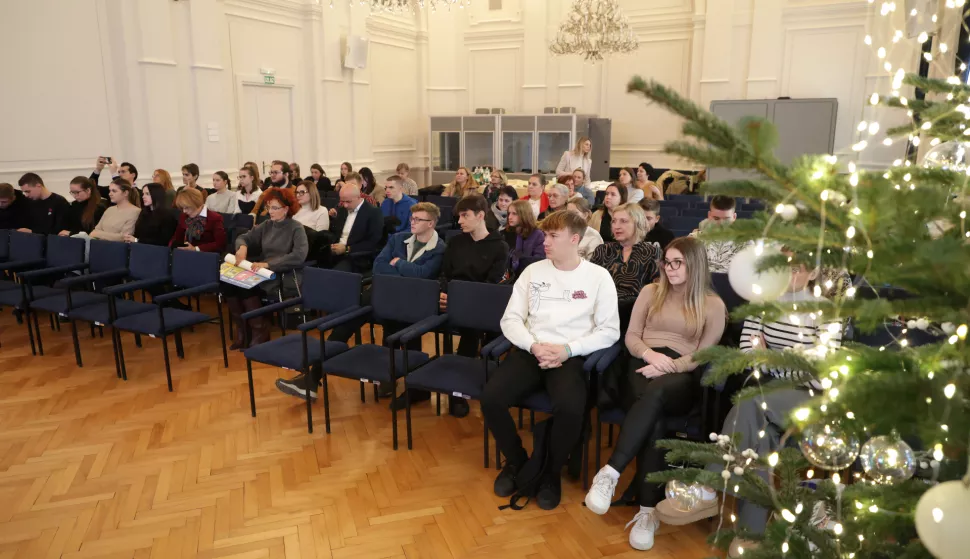 Osijek, 13. 12. 2024, FFOS, svečana dvorana, NZJZ, srednjoškolci, izazovi odrastanja SNIMIO BRUNO JOBST