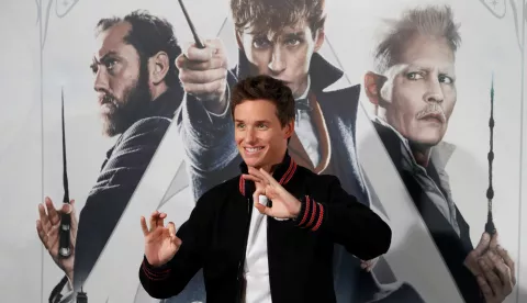 epa07169828 British actor Eddie Redmayne poses during the presentation of the film 'Fantastic Beasts: The Crimes of Grindelwald' in Madrid, Spain, 16 November 2018. EPA/J.J.Guillen