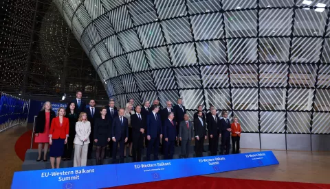 epa11784165 EU and Western Balkans Leaders pose for a family photo at the EU-Western Balkans Summit in Brussels, Belgium, 18 December 2024. EU and Western Balkans leaders are meeting in Brussels to discuss strengthening regional cooperation and partnerships. EPA/OLIVIER HOSLET