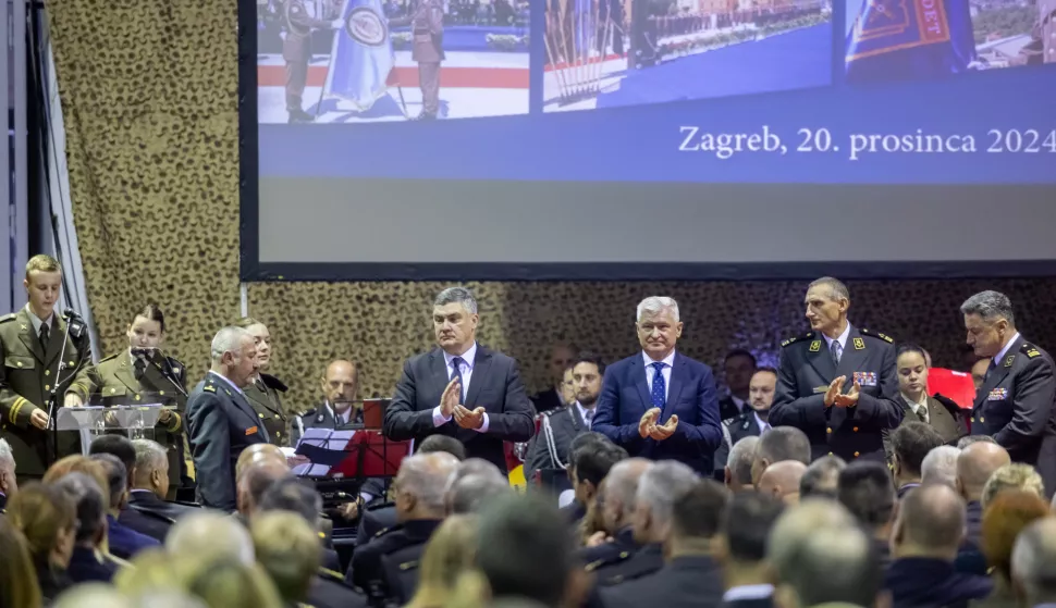 Zagreb, 20.12.2024. - Hrvatski predsjednik i vrhovni zapovjednik Oružanih snaga Republike Hrvatske Zoran Milanović sudjelovao je na obilježavanju 33. obljetnice Hrvatskog vojnog učilišta "Dr. Franjo Tuđman".Na fotografiji Zoran Milanović.foto HINA/ Edvard ŠUŠAK/ es