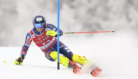 epa11778209 Filip Zubcic of Croatia in action during the first run of the Men's Slalom race of the FIS Alpine Skiing World Cup in Val d'Isere, France, 15 December 2024. EPA/GUILLAUME HORCAJUELO