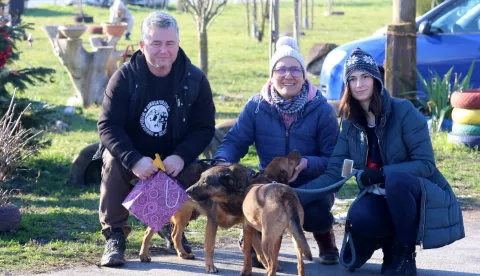 Nemetin, 26. 12. 2024, Azil u Nemetinu, trdicionalni ručaak za kerovce u Azilu. U sredini Ivana Crnoja.snimio GOJKO MITIĆ