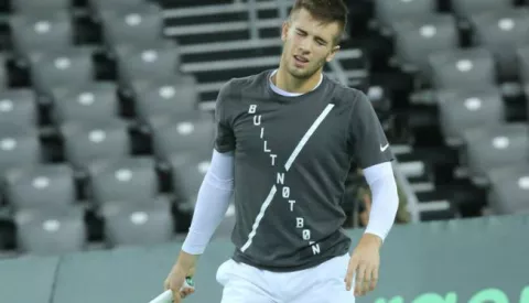 ?Zagreb, 21.11.2016. - Otvoreni trening hrvatske Davis Cup reprezentacije uoči finalnog dvoboja Davis Cupa protiv Argentine. Na fotografiji Borna Ćorić. foto HINA/ Lana SLIVAR DOMINIĆ/ lsd------2X COLOR - SPORT