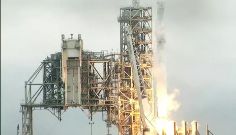 epa05803899 A handout photo made available by NASA showing the nine engines of a SpaceX Falcon 9 rocket roaring into life on Launch Complex 39A at NASA's Kennedy Space Center in Florida, USA, 19 Februray 2017. Lifting off on its 10th commercial resupply services mission to the International Space Station, the Dragon spacecraft will deliver 5,000 pounds of supplies, such as the Stratospheric Aerosol and Gas Experiment (SAGE) III instrument to further study ozone in the atmosphere. Once mounted on the space station, SAGE III will measure the Earths sunscreen, or ozone, along with other gases and aerosols, or tiny particles in the atmosphere. EPA/NASA HANDOUT MANDATORY CREDIT; NASA HANDOUT EDITORIAL USE ONLY/NO SALES