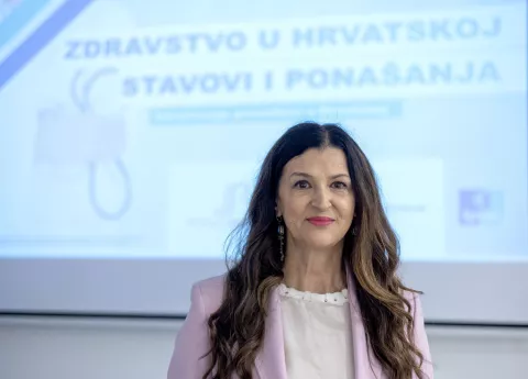 Zagreb, 17.7.2023 - Zastupnica u Europskom parlamentu Romana Jerković (SDP, S&D) predstavila je na konferenciji za novinare rezultate istraživanja "Zdravstvo u Hrvatskoj - stavovi i ponašanja".Foto Hina/ Dario GRZELJ/ dag