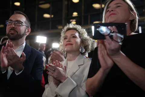 Zagreb, 29.12.2024. - Doček rezultata predsjedničkih izbora u stožeru kandidatkinje stranke Možemo! Ivane Kekin. Na fotografiji Tomislav Tomašević, Ivana Kekin, Sandra Benčić.foto HINA/ Denis CERIĆ/ dc