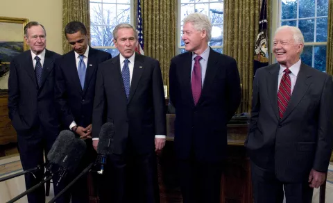 epa11798049 (FILE) United States President George W. Bush (3rdL) welcomes former United States President George H.W. Bush, (L), United States President-elect Barack Obama, (2ndL), former United States President Bill Clinton (2ndR), and former United States President Jimmy Carter (R) to the Oval Office of the White House in Washington, DC, USA, 07 January 2009 (reissued 29 December 2024). Carter died on 29 December 2024 at his home in Plains, Georgia, The Carter Center confirmed. He was 100, the longest-lived president in US history. He took office as President of the United States on 20 January 1977 and succeeded Gerald Ford until he left office on 20 January 1981 to his successor Ronald Reagan. James Earl 'Jimmy' Carter, Jr. was born on 01 October 1924 in the village of Plains, Georgia, USA. After school he enrolled in the US Navy until 09 October 1953 after which he returned to his native village to extend the family peanut farm. In 1961 Jimmy Carter was elected to the state senate and on 12 January 1971 he became Governor of Georgia. In 2002 he became the only US President to receive the Nobel Peace Prize after leaving office. Outside of his political career Jimmy Carter was also known for his volunteer work with the 'Habitat for Humanity' organization. EPA/RON SACHS/POOL