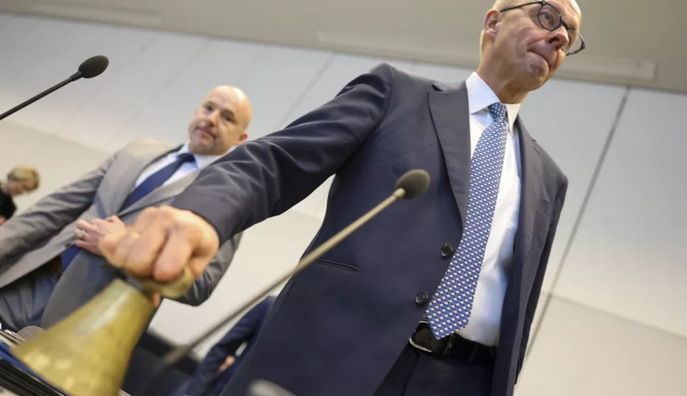 epa11780340 Chairman of Germany's Christian Democratic Union (CDU) party Friedrich Merz holds a bell at a parliamentary group meeting ahead of the vote of confidence in Chancellor Olaf Scholz in Berlin, Germany, 16 December 2024. Scholz has submitted a motion for a vote of confidence in the German Bundestag to pave the way for new elections. EPA/HANNIBAL HANSCHKE