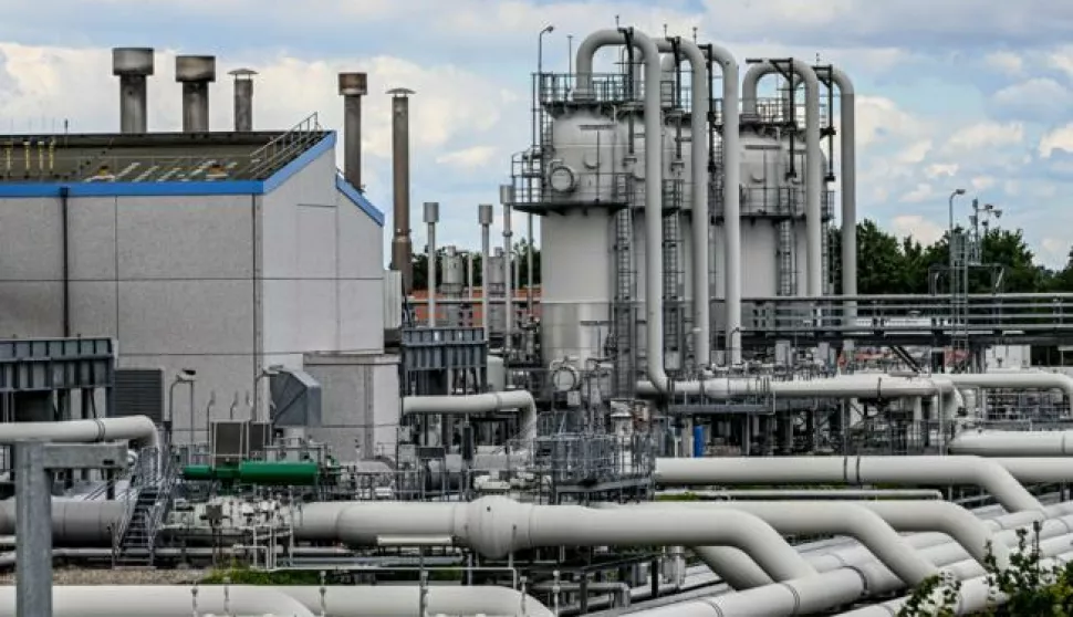 epa10065346 A general view over gas compressor station in Mallnow, Germany, 11 July 2022. The compressor station in Mallnow near the German-Polish border has stopped receiving Russian gas through the Yamal-Europe pipeline, which transits Belarus and Poland, since Russian operator Gazprom in May had discontinued usage of the Poland section. Russian state-controlled gas giant Gazprom on 11 July 2022 suspended deliveries of gas to Germany via Nord Stream 1 for scheduled annual summer maintenance works. EPA/FILIP SINGER