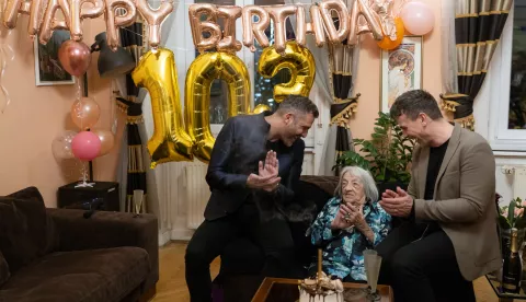 (250102) -- BEIJING, Jan. 2, 2025 (Xinhua) -- Hungarian gymnastic legend Agnes Keleti (C) celebrates her 103rd birthday in Budapest, Hungary, Jan. 9, 2024. (Photo by Attila Volgyi/Xinhua) Photo: Attila Volgyi/XINHUA