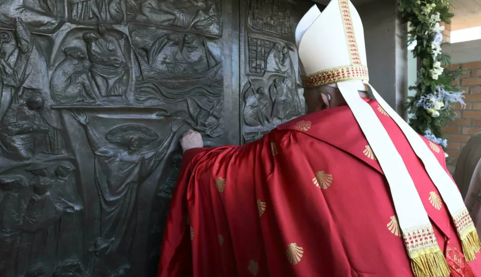 Pope Francis opens the Holy Door at Rebibbia prison in Rome, Italy on December 26, 2024 for the 2025 Jubilee of Hope. For the first time in this long-standing Jubilee tradition dating back to the 15th century, the Pope also opened a fifth sacred portal in a Roman prison, as a symbolic sign 'inviting all prisoners to look to the future with hope and a renewed sense of confidence.' The unprecedented rite took place on December 26, the feast of St. Stephen, in the Rebibbia New Complex Prison in Rome. Photo by (EV) Vatican Media/ABACAPRESS.COM Photo: ABACA/ABACA