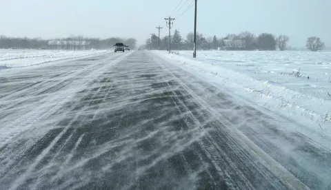 NO FILM, NO VIDEO, NO TV, NO DOCUMENTARY Snow blows across County Highway 50 Thursday, Dec. 22, 2022, near Hampton, MN, USA. Photo by David Joles/Minneapolis Star Tribune/TNS/ABACAPRESS.COM Photo: Minneapolis Star Tribune/TNS/ABACA/ABACA