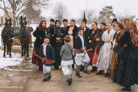 Mlade županjske Šokice i Šokciustupljena fotografija