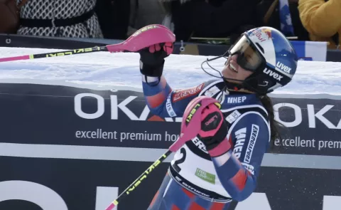 epa11807140 Zrinka Ljutic of Croatia reacts in the finish area during the second run of the Women's Slalom race at the FIS Alpine Skiing World Cup in Kranjska Gora, Slovenia, 05 January 2025. EPA/ANTONIO BAT