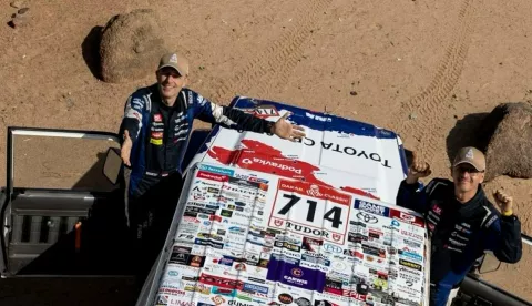 Hrvatska posada Juraj Šebalj i Siniša Crnojević (TH-Trucks) zauzela je 14. mjesto u 48-satnoj drugoj etapi relija Dakar u Saudijskoj Arabiji, skliznuvši s trećeg na osmo mjesto u ukupnom poretku klase "Classic".