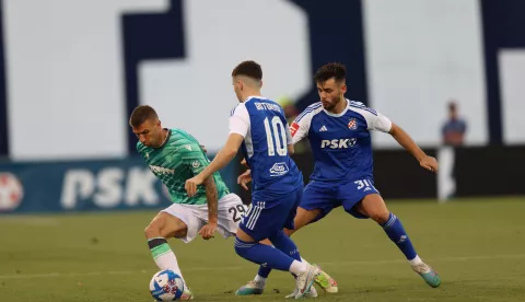 Zagreb, 21.07.2023 - Utakmica 1. kola HNL-a Dinamo - Hajduk. Na slici Jan Mlakar, Marko Bulat i Martin Baturina.foto HINA/ Damir SENČAR/ ik