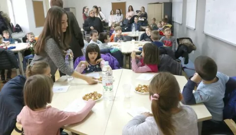 OSIJEK, 20. 11. 2017, DJEČJI VRTIĆ POTOČNICA, POSJETIO FAKULTET ZA ODGOJNE I OBRAZOVNE ZNASOTI U POVODU DANA DJEČJIH PRAVA.snimio GOJKO MITIĆ